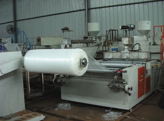 Κίνα 2 μηχανή παραγωγής ταινιών φυσαλίδων τοποθέτησης σε στρώματα στρώματος, LDPE φυσώντας μηχανή ταινιών προμηθευτής